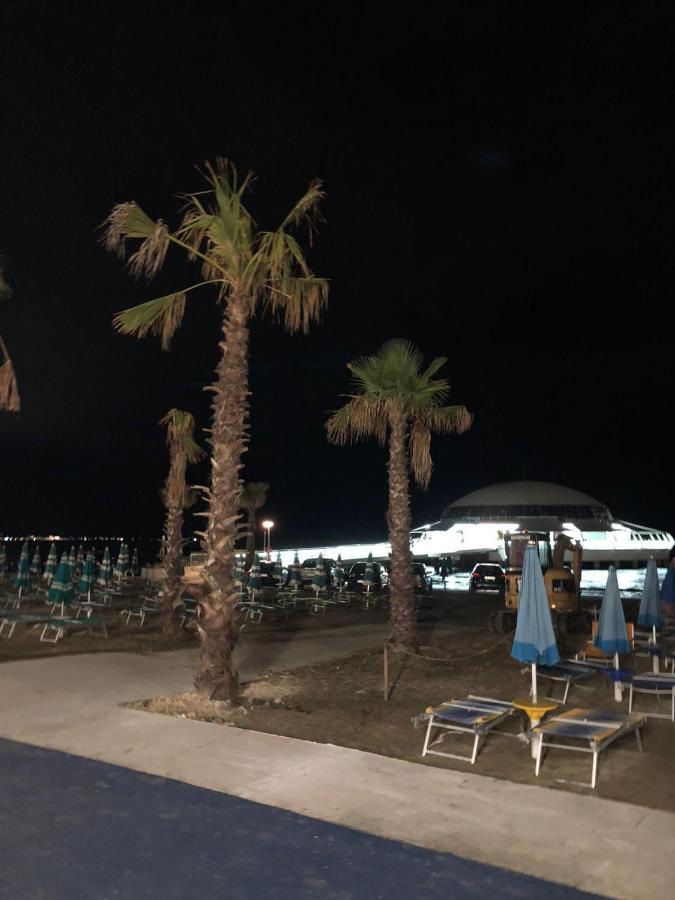 Apartament Klea In Strandnaehe Toplage Durres Ngoại thất bức ảnh